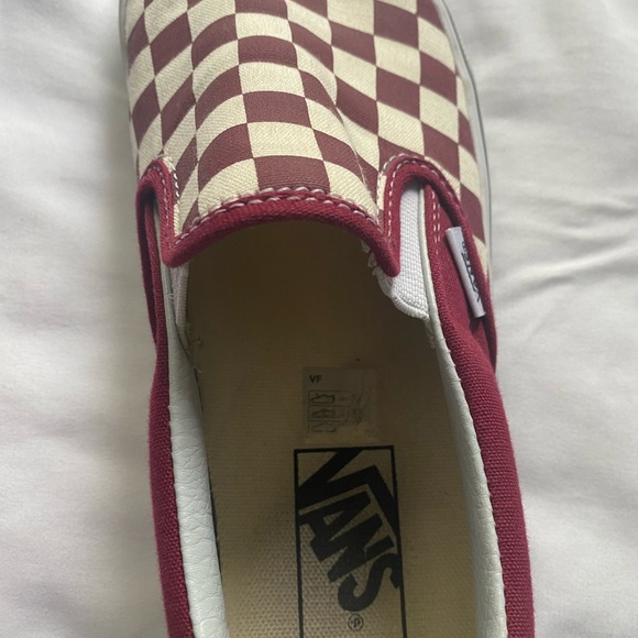 VANS CHECKERED SLIP ONS - Picture 2 of 3